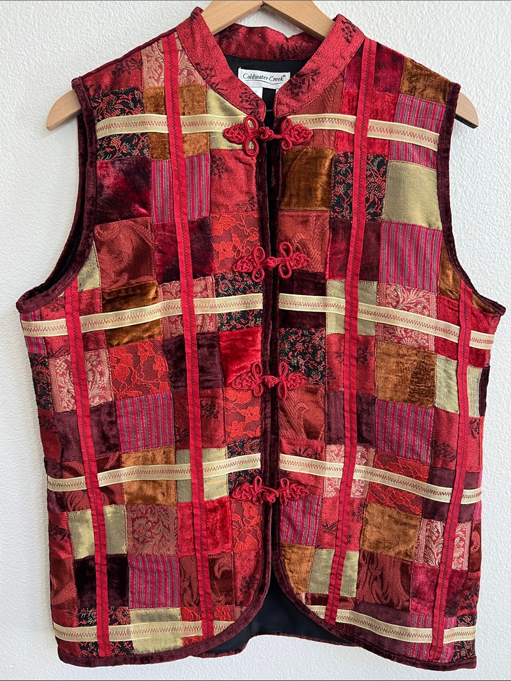 COLDWATER CREEK Velvet Patchwork Vest Frog-Buttons Red/Brown Metallic Women's M